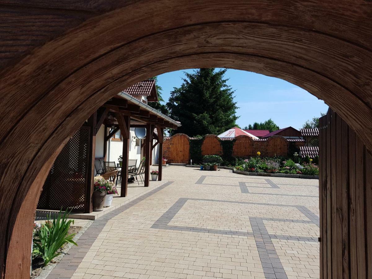 Cudowny Zakatek Z Ogrodem I Basenem Apartment Bukwica  Exterior photo